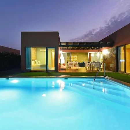 Villa Par 4 1